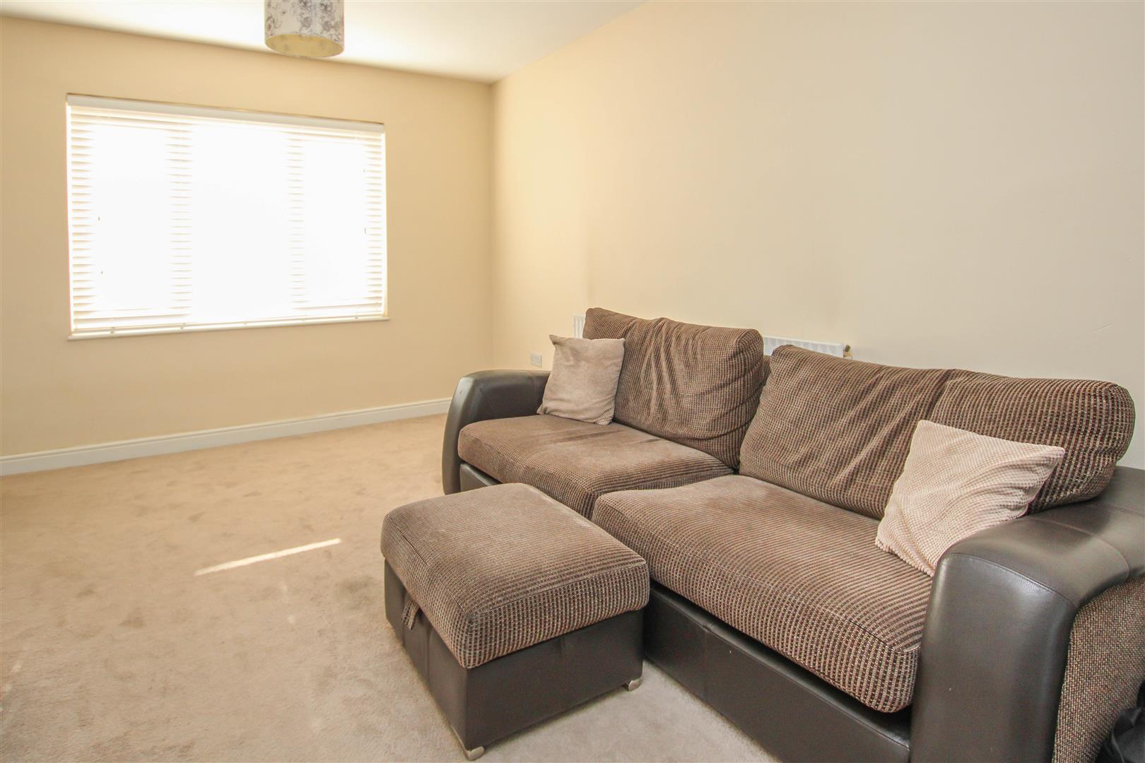 Kelvedon Close, Hutton, Brentwood Keith Ashton